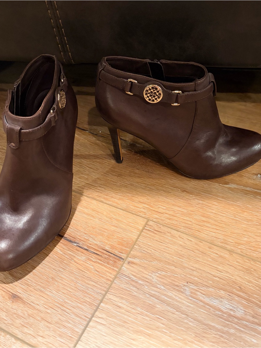 Coach Brown Leather Ankle Booties Gold Hardware Size 7